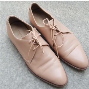 Everlane Nude Blush Modern Loafer Oxford Shoe